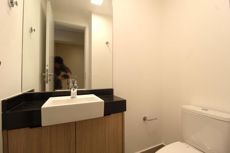 Lavabo de apartamento para alugar com 3 quartos, 120m² em Vila Nova Conceição, São Paulo