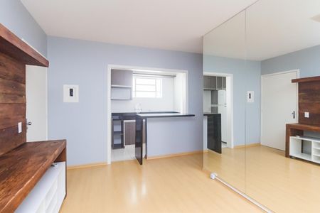 Sala de apartamento para alugar com 1 quarto, 40m² em Auxiliadora, Porto Alegre