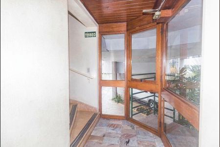 Área comum de apartamento para alugar com 1 quarto, 40m² em Auxiliadora, Porto Alegre