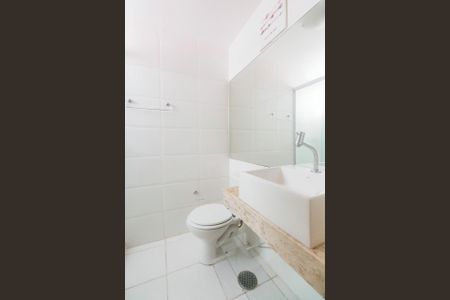 Banheiro social de apartamento para alugar com 1 quarto, 40m² em Auxiliadora, Porto Alegre