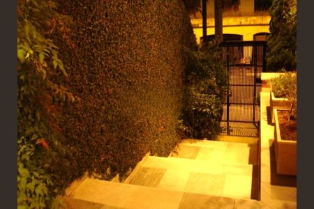 Casa à venda com 3 quartos, 380m² em Jardim da Gloria, São Paulo