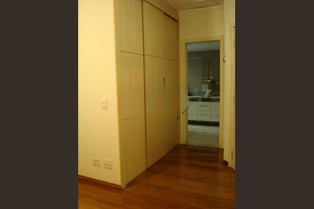 Casa à venda com 3 quartos, 380m² em Jardim da Gloria, São Paulo