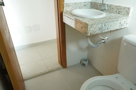Banheiro de apartamento para alugar com 1 quarto, 35m² em Vila Esperança, São Paulo