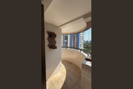 Apartamento para alugar com 70m², 2 quartos e 1 vagaVaranda