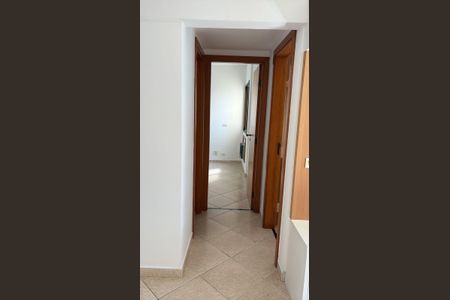 Apartamento para alugar com 70m², 2 quartos e 1 vagaCorredor