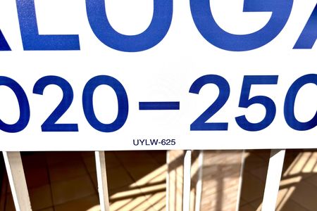 Fachada de casa à venda com 3 quartos, 90m² em Vila Londrina, São Paulo