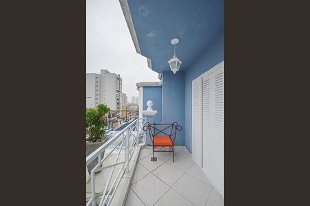 Casa para alugar com 158m², 3 quartos e 3 vagasSacada do Quarto 1