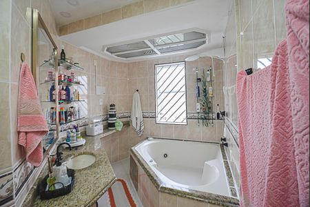 Casa para alugar com 158m², 3 quartos e 3 vagasBanheiro da Suíte