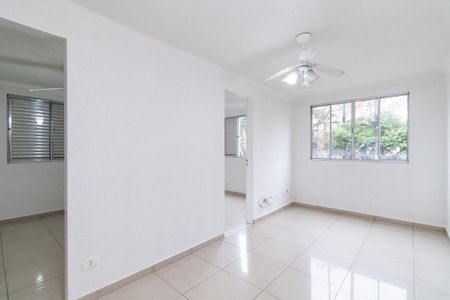 Sala de apartamento para alugar com 2 quartos, 50m² em Vila Silvia, São Paulo