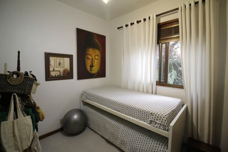 Casa à venda com 340m², 3 quartos e sem vagaQuarto 2