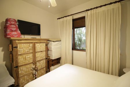 Quarto 1 de casa à venda com 3 quartos, 340m² em Jacarepaguá, Rio de Janeiro