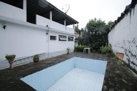 Casa à venda com 340m², 3 quartos e sem vagaPiscina