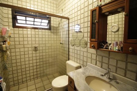 Casa à venda com 340m², 3 quartos e sem vagaBanheiro
