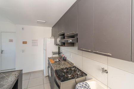 Apartamento para alugar com 57m², 2 quartos e 1 vaga Apartamento para alugar com 57m², 2 quartos e 1 vagaCozinha e Área de Serviço