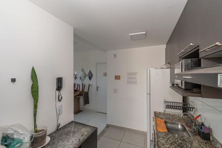 Apartamento para alugar com 57m², 2 quartos e 1 vaga Apartamento para alugar com 57m², 2 quartos e 1 vagaCozinha e Área de Serviço