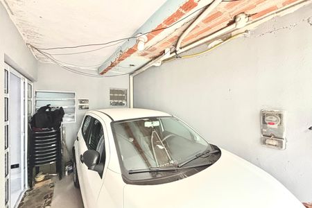Garagem de casa à venda com 3 quartos, 120m² em Cangaiba, São Paulo