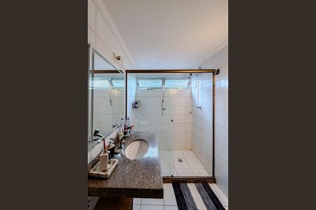 Apartamento à venda com 80m², 2 quartos e 1 vaga Apartamento à venda com 80m², 2 quartos e 1 vagaBanheiro
