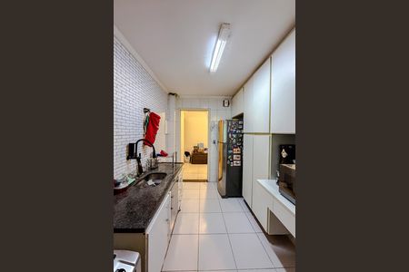 Apartamento à venda com 80m², 2 quartos e 1 vaga Apartamento à venda com 80m², 2 quartos e 1 vagaCozinha e Área de Serviço