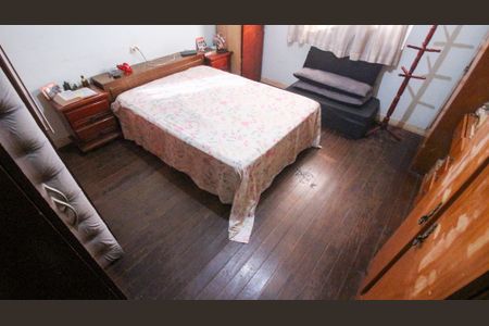 Casa à venda com 2 quartos, 100m² em Jardim Guairaca, São Paulo