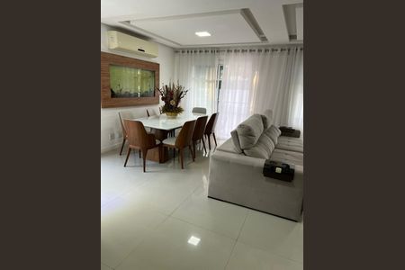 Casa à venda com 4 quartos, 260m² em Recreio dos Bandeirantes, Rio de Janeiro