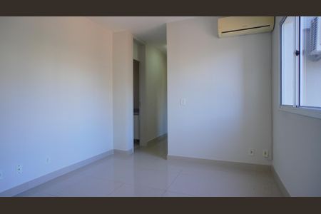 Sala  de apartamento para alugar com 3 quartos, 73m² em Humaitá, Porto Alegre