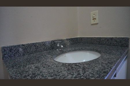 Apartamento para alugar com 73m², 3 quartos e 1 vagaBanheiro 2