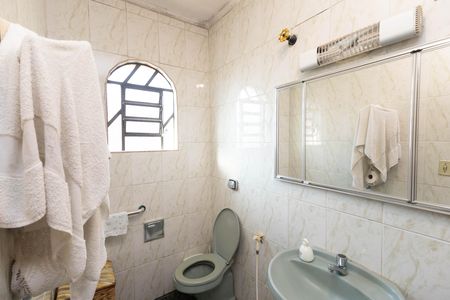 Casa à venda com 300m², 7 quartos e 5 vagas Casa à venda com 300m², 7 quartos e 5 vagasBanheiro da Suíte 2