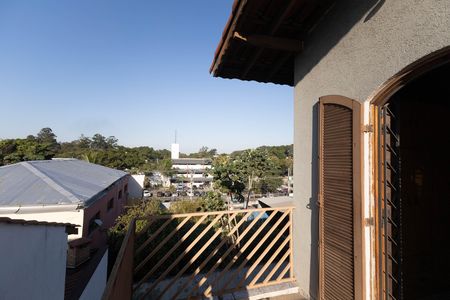 Casa à venda com 300m², 7 quartos e 5 vagas Casa à venda com 300m², 7 quartos e 5 vagasVaranda