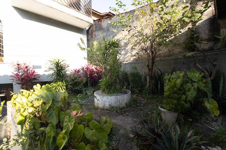 Casa à venda com 300m², 7 quartos e 5 vagas Casa à venda com 300m², 7 quartos e 5 vagasJardim