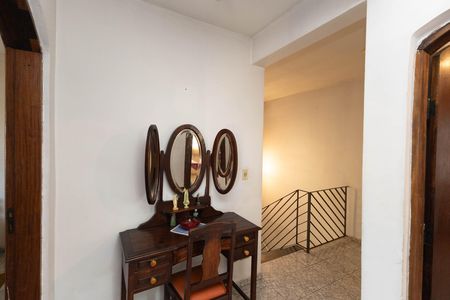 Casa à venda com 300m², 7 quartos e 5 vagas Casa à venda com 300m², 7 quartos e 5 vagasHall
