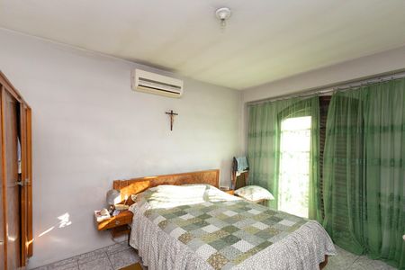 Casa à venda com 300m², 7 quartos e 5 vagas Casa à venda com 300m², 7 quartos e 5 vagasSuíte 2