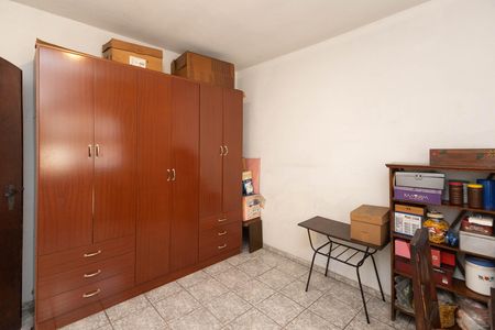 Casa à venda com 300m², 7 quartos e 5 vagas Casa à venda com 300m², 7 quartos e 5 vagasQuarto 4