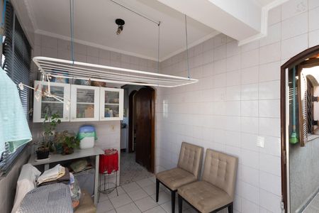 Casa à venda com 300m², 7 quartos e 5 vagas Casa à venda com 300m², 7 quartos e 5 vagasÁrea de Serviço