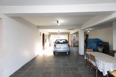 Casa à venda com 300m², 7 quartos e 5 vagas Casa à venda com 300m², 7 quartos e 5 vagasGaragem