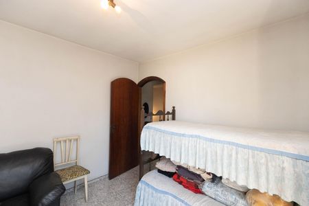 Casa à venda com 300m², 7 quartos e 5 vagas Casa à venda com 300m², 7 quartos e 5 vagasQuarto 3