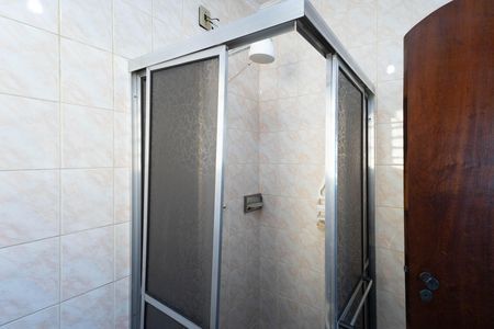 Casa à venda com 300m², 7 quartos e 5 vagas Casa à venda com 300m², 7 quartos e 5 vagasBanheiro da Suíte 1