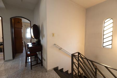 Casa à venda com 300m², 7 quartos e 5 vagas Casa à venda com 300m², 7 quartos e 5 vagasHall