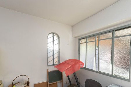 Casa à venda com 300m², 7 quartos e 5 vagas Casa à venda com 300m², 7 quartos e 5 vagasQuarto 6