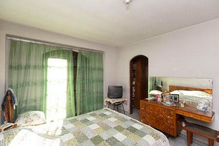 Casa à venda com 300m², 7 quartos e 5 vagas Casa à venda com 300m², 7 quartos e 5 vagasSuíte 2