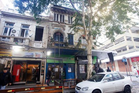 Fachada de kitnet/studio para alugar com 1 quarto, 18m² em Centro Histórico, Porto Alegre