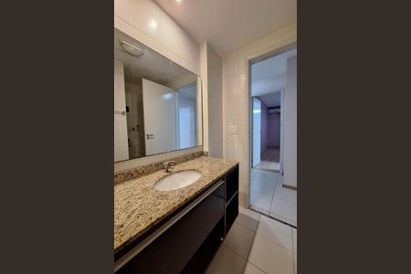 Apartamento para alugar com 175m², 3 quartos e 2 vagasBanheiro Social