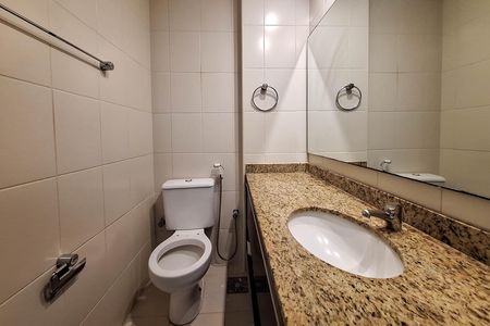 Apartamento para alugar com 175m², 3 quartos e 2 vagasBanheiro Social