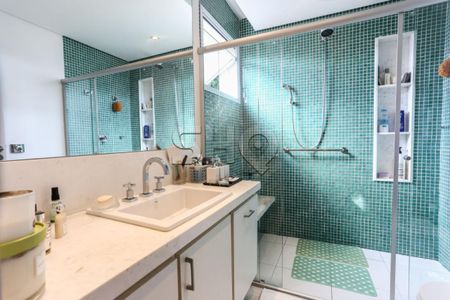 Casa de Condomínio à venda com 5 quartos, 680m² em JARDIM VITÓRIA RÉGIA, São Paulo