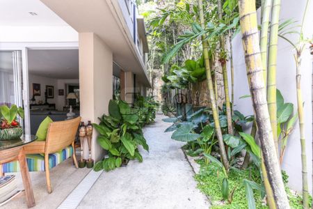 Casa de Condomínio à venda com 5 quartos, 680m² em JARDIM VITÓRIA RÉGIA, São Paulo