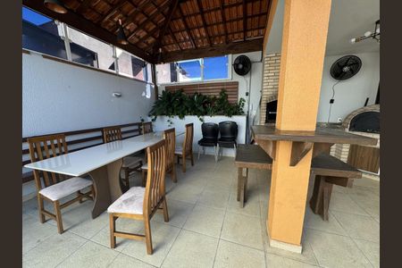 Apartamento à venda com 75m², 3 quartos e 2 vagasChurrasqueira
