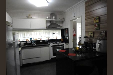 Casa de condomínio à venda com 654m², 4 quartos e 6 vagas Casa de condomínio à venda com 654m², 4 quartos e 6 vagasFoto 09