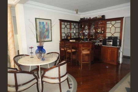 Foto 13 de casa de condomínio à venda com 4 quartos, 654m² em Alphaville Residencial Zero, Barueri