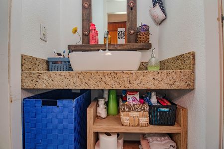 Casa de condomínio à venda com 72m², 3 quartos e 1 vagaBanheiro da Suíte Americana / Corredor