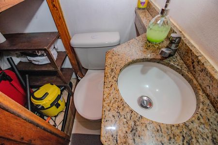 Casa de condomínio à venda com 72m², 3 quartos e 1 vagaLavabo