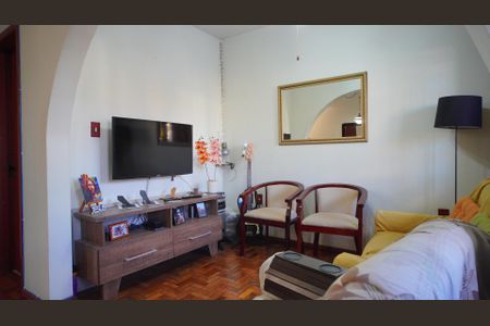 Sala  de casa à venda com 4 quartos, 207m² em Costa E Silva, Porto Alegre